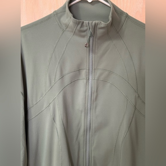 Lululemon Define Relaxed Fit Jacket - Picture 3 of 8